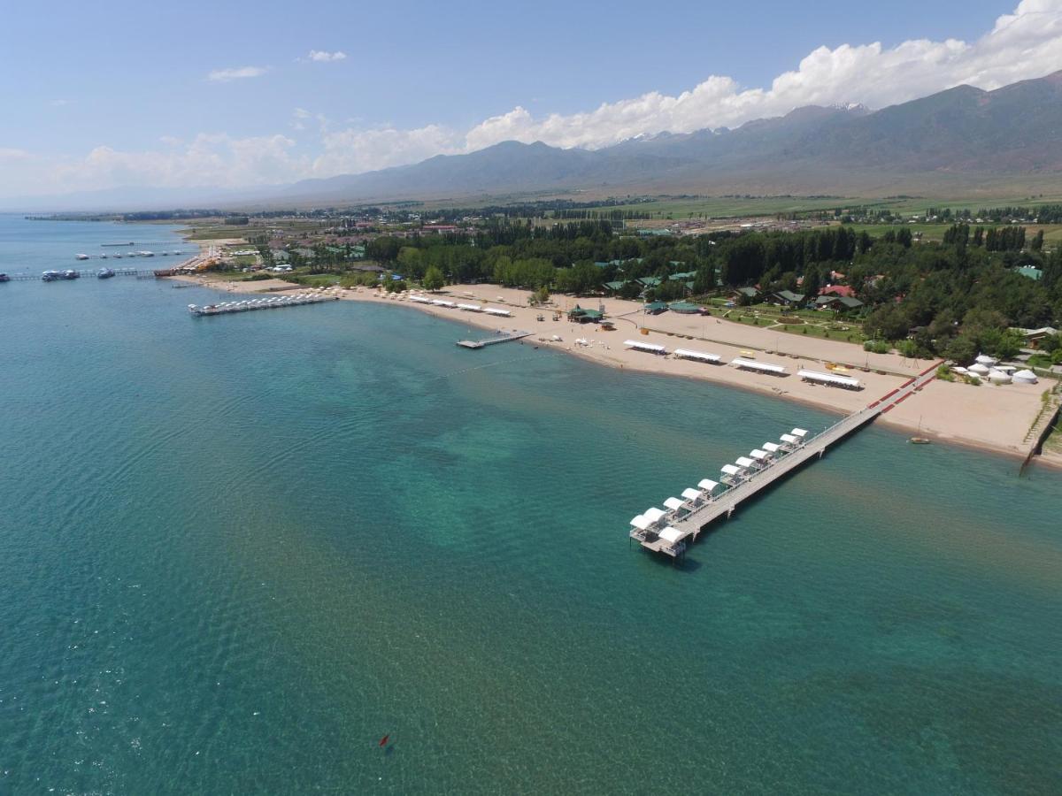 Resort Center Raduga Dolinka Bagian luar foto