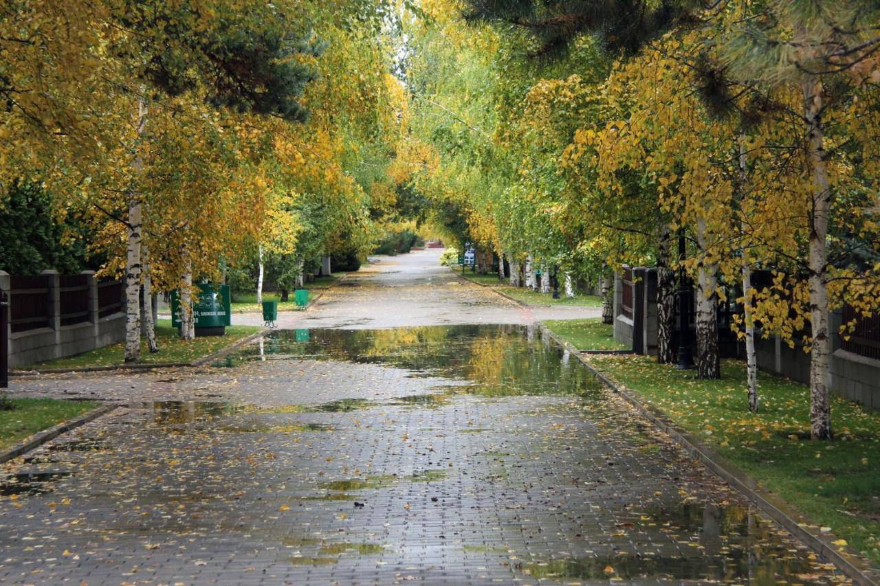 Resort Center Raduga Dolinka Bagian luar foto