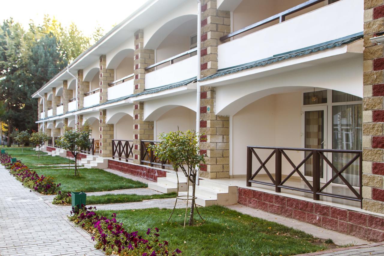 Resort Center Raduga Dolinka Bagian luar foto