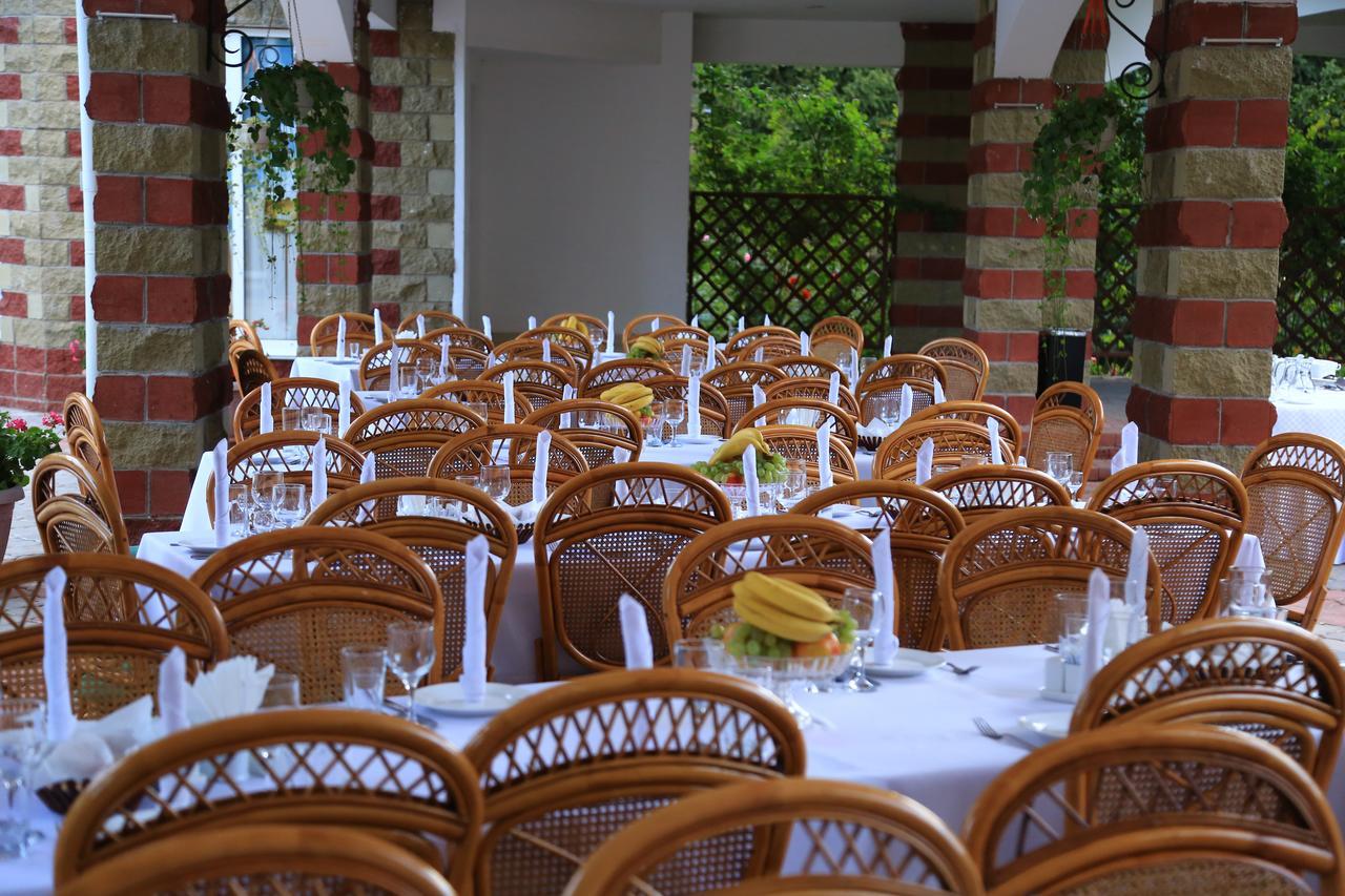 Resort Center Raduga Dolinka Bagian luar foto