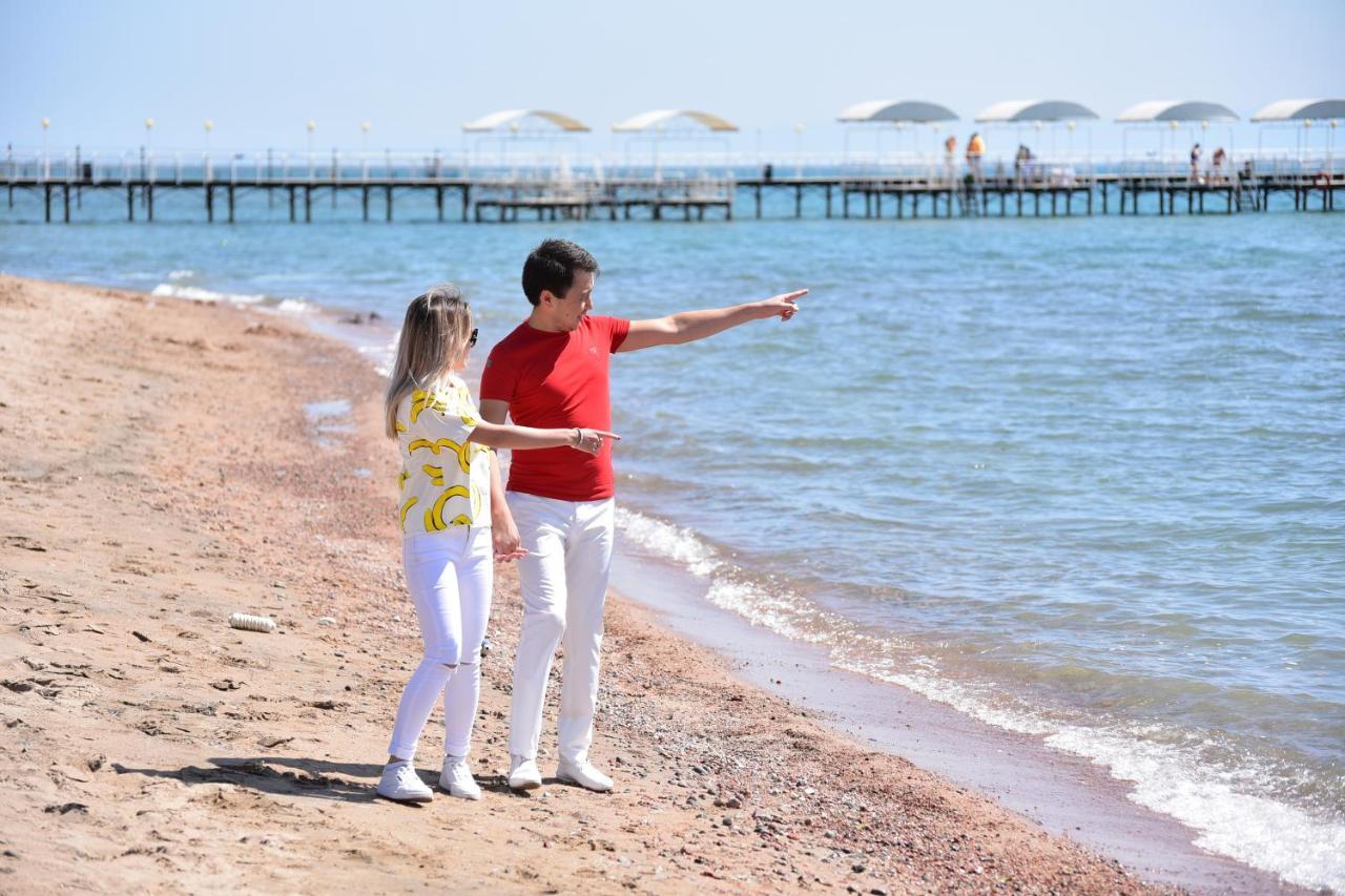 Resort Center Raduga Dolinka Bagian luar foto